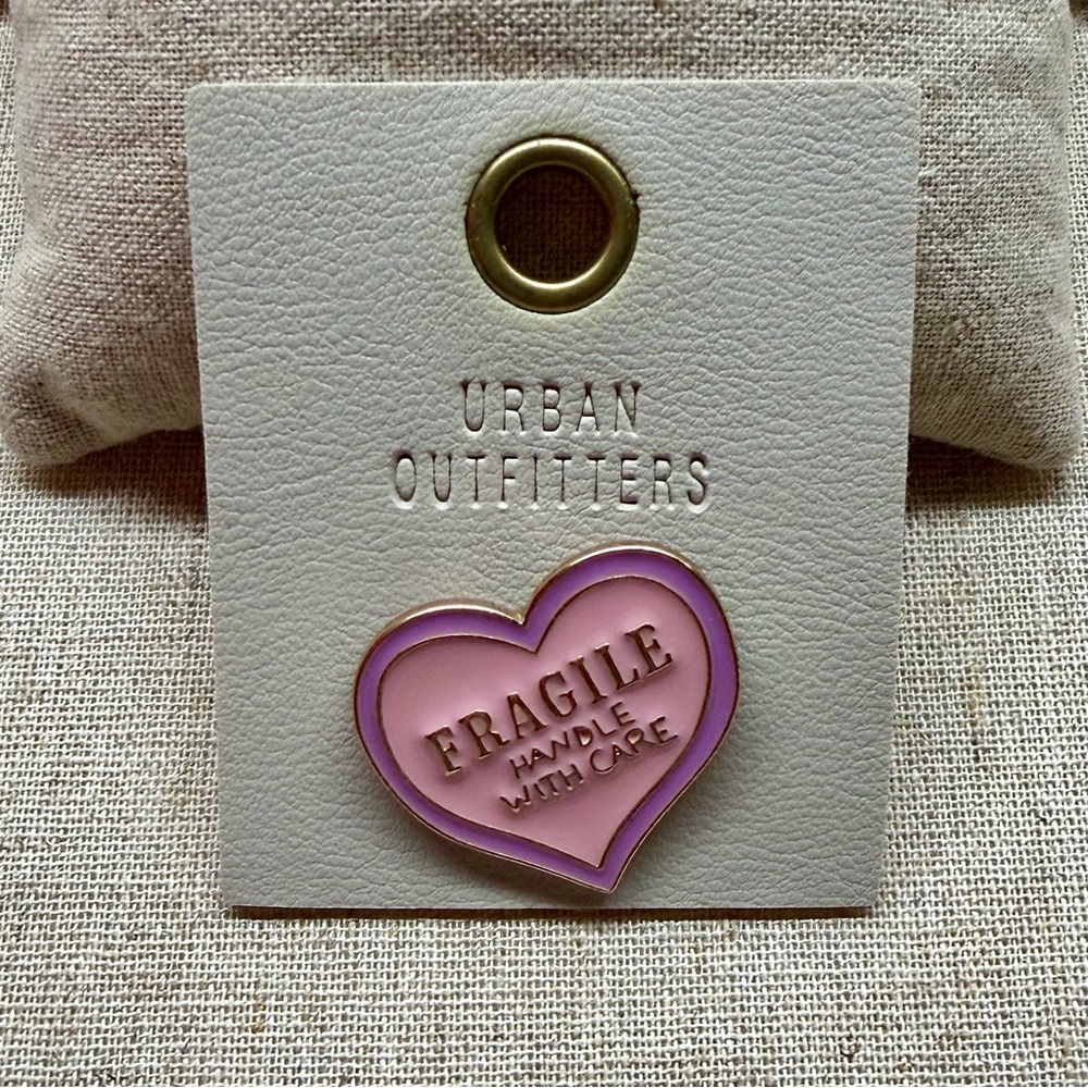Urban Outfitters Pink Heart Brooch Lapel Pin NWT